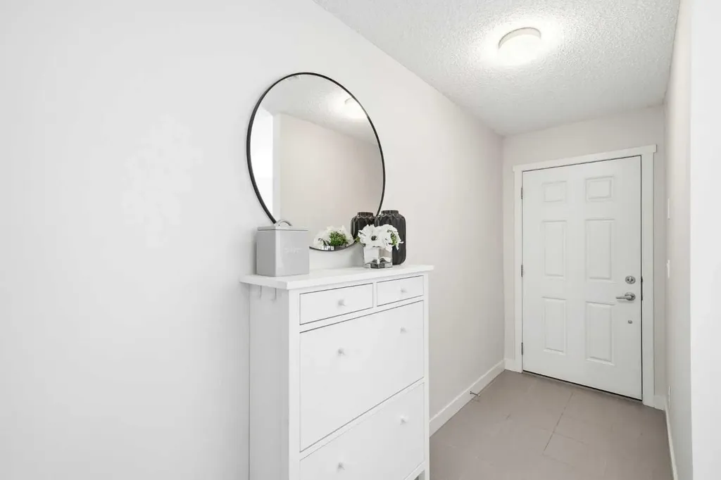 14 Nolan Hill Gate NW Calgary AB T3R 0T9