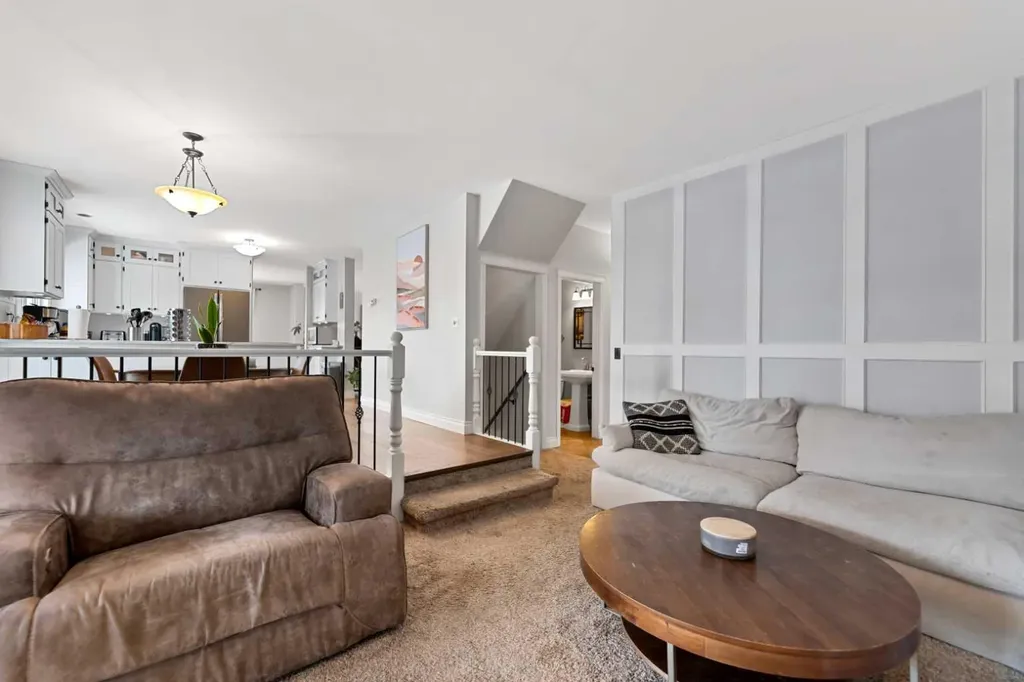 436 Ranchridge Bay NW Calgary AB T3G 1V6