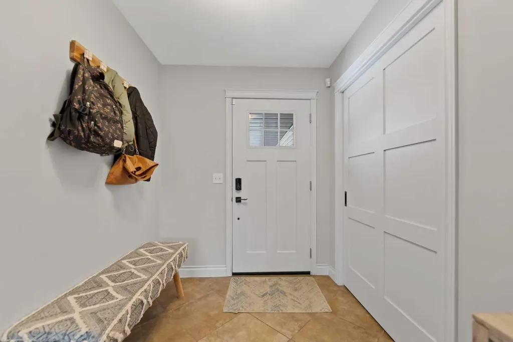 436 Ranchridge Bay NW Calgary AB T3G 1V6