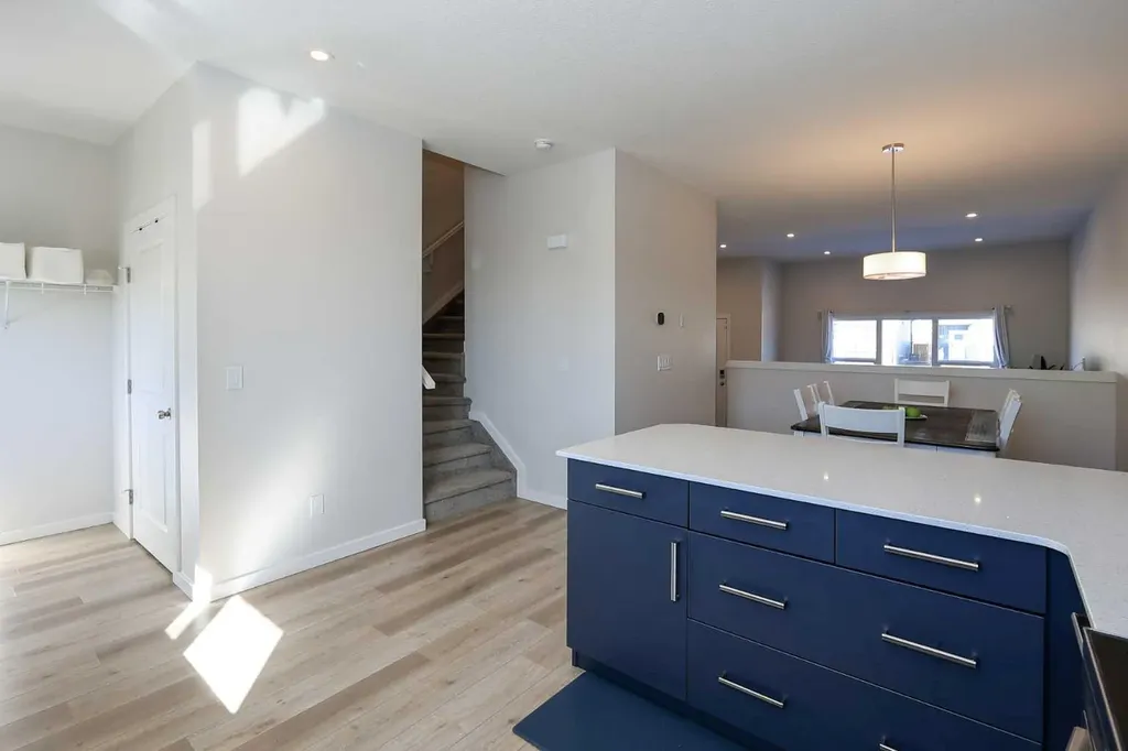 25 Lake Street Rural Red Deer County AB T4E 3C9