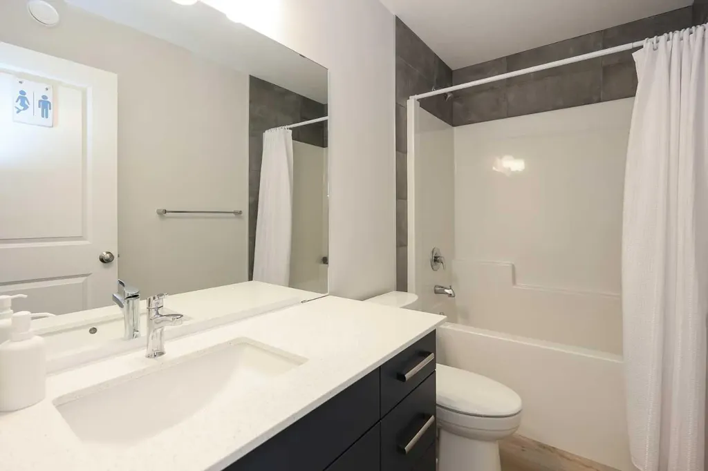 25 Lake Street Rural Red Deer County AB T4E 3C9