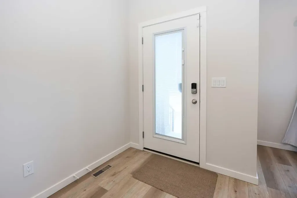 25 Lake Street Rural Red Deer County AB T4E 3C9