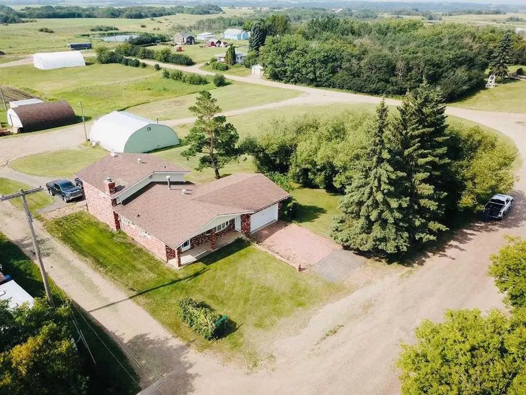 21 1 Avenue W Derwent AB T0B 1C0