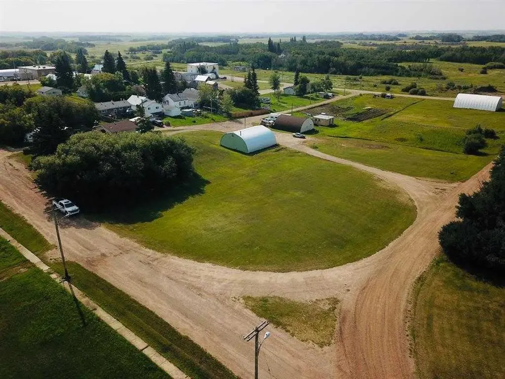 21 1 Avenue W Derwent AB T0B 1C0