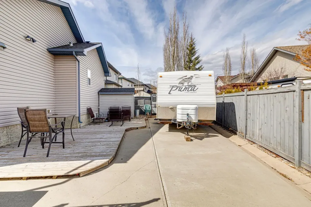 937 Cimarron Park Close Okotoks AB T1S2E6