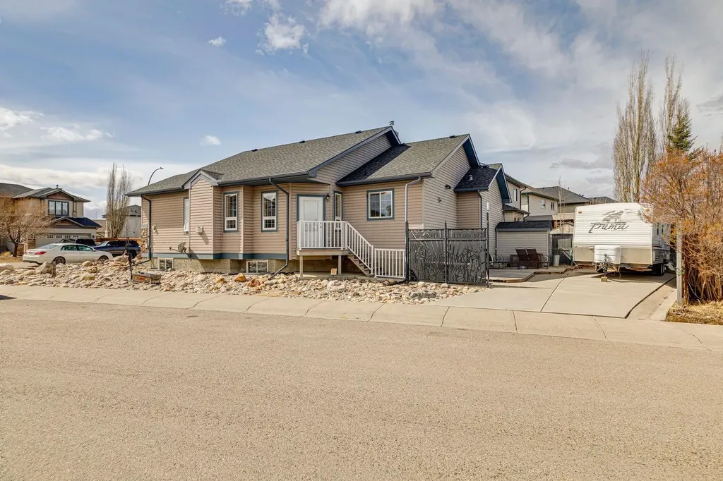 937 Cimarron Park Close Okotoks AB T1S2E6