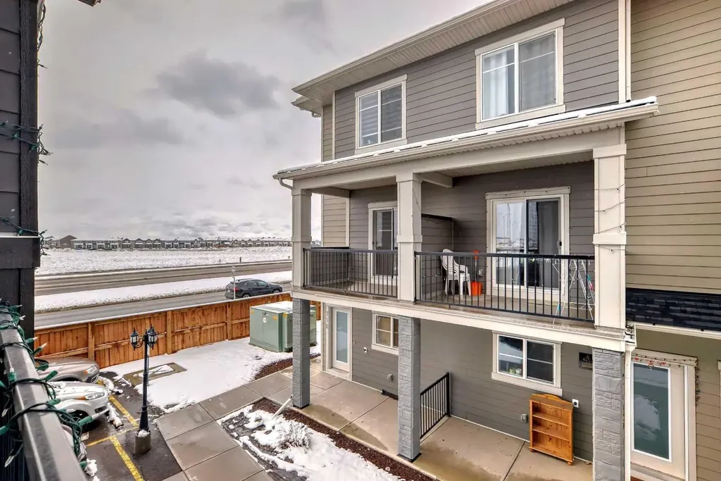 95 Skyview Close NE Calgary AB T3N 1X2