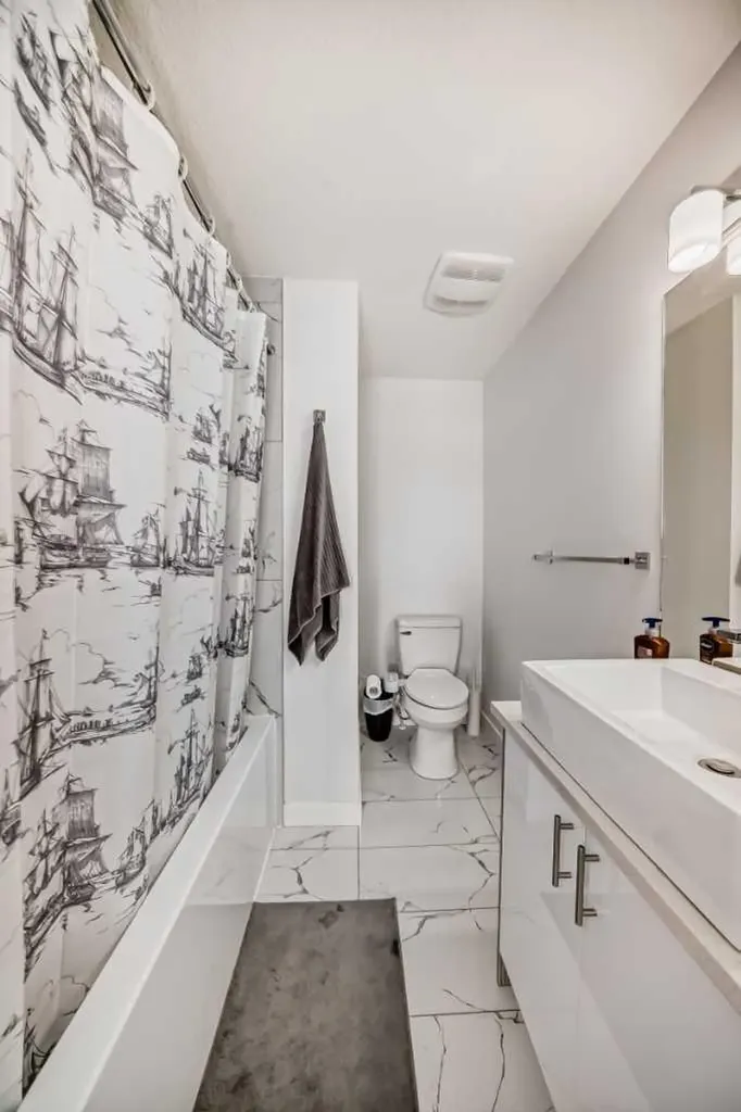 95 Skyview Close NE Calgary AB T3N 1X2