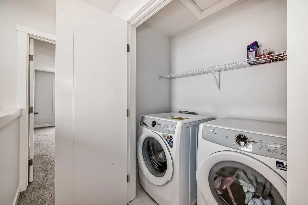 95 Skyview Close NE Calgary AB T3N 1X2