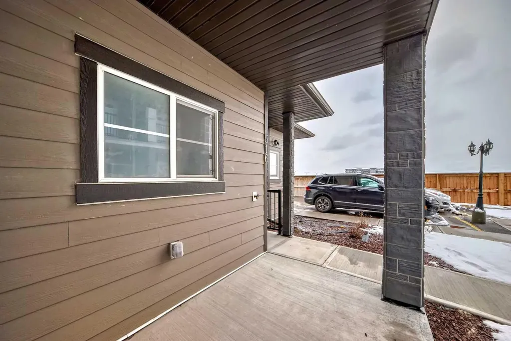 95 Skyview Close NE Calgary AB T3N 1X2