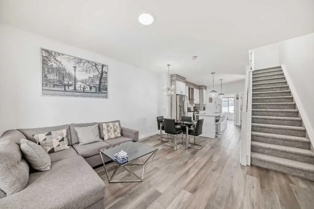 95 Skyview Close NE Calgary AB T3N 1X2