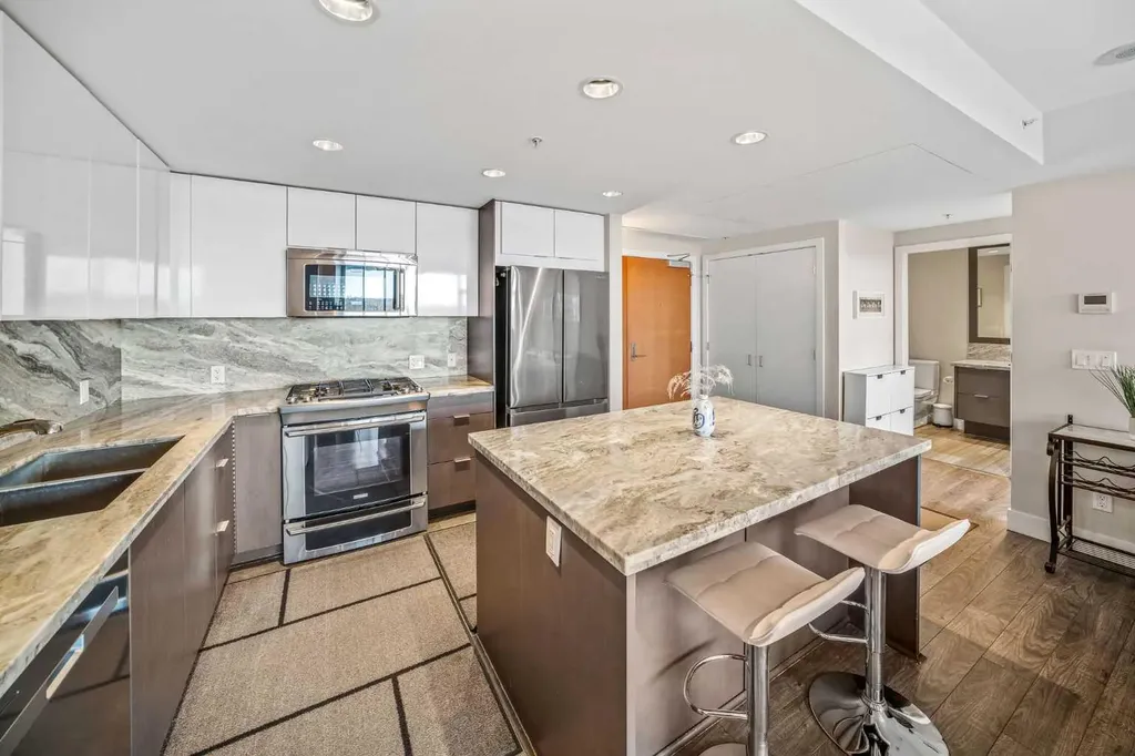 519 Riverfront Avenue SE Calgary AB T2G 1K6