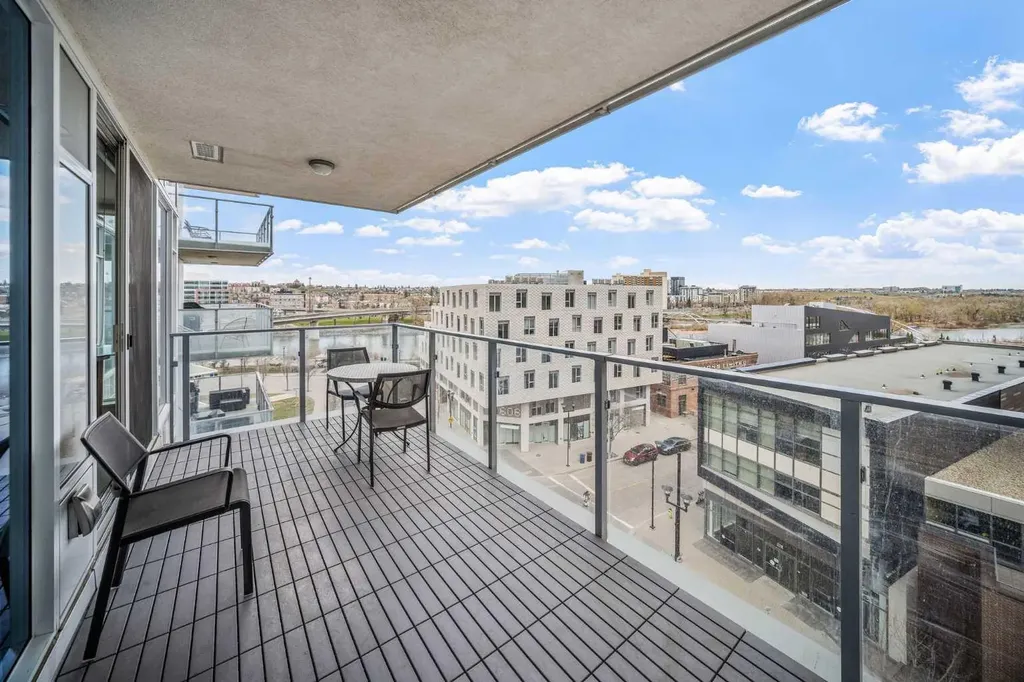519 Riverfront Avenue SE Calgary AB T2G 1K6