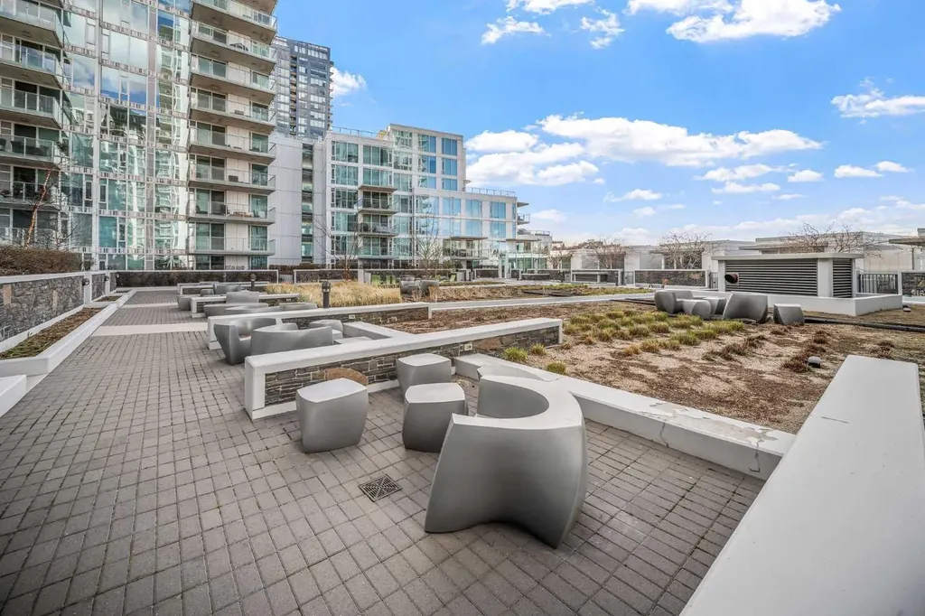 519 Riverfront Avenue SE Calgary AB T2G 1K6