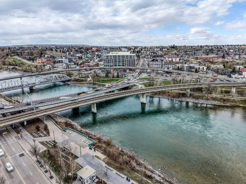 519 Riverfront Avenue SE Calgary AB T2G 1K6