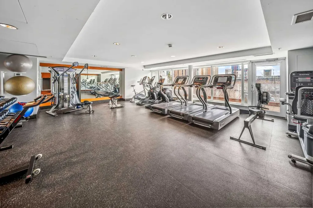 519 Riverfront Avenue SE Calgary AB T2G 1K6