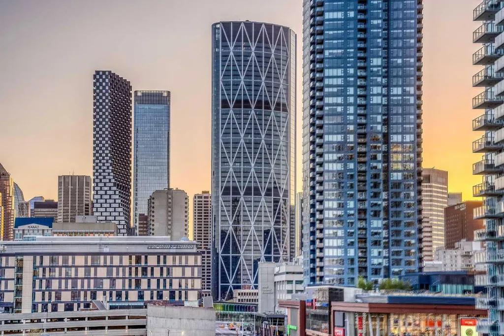 519 Riverfront Avenue SE Calgary AB T2G 1K6