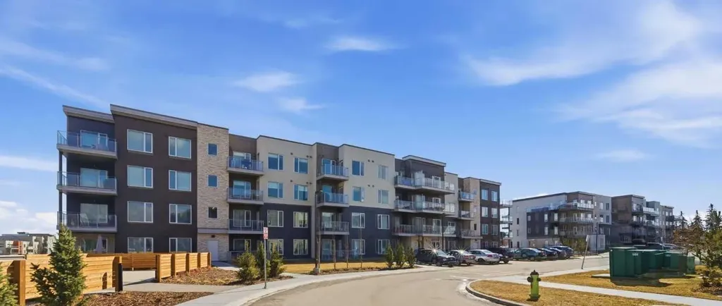 700 Shawnee Square SW Calgary AB T2Y 0Z6