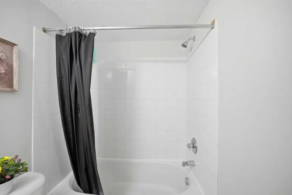 60 Panatella Street NW Calgary AB T3K 0M4