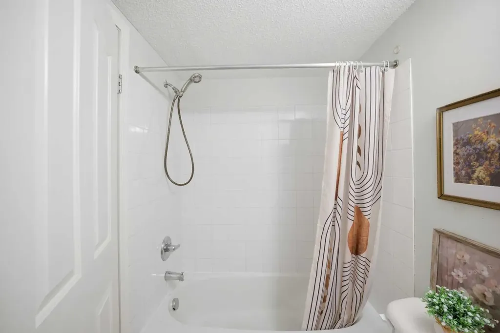 60 Panatella Street NW Calgary AB T3K 0M4