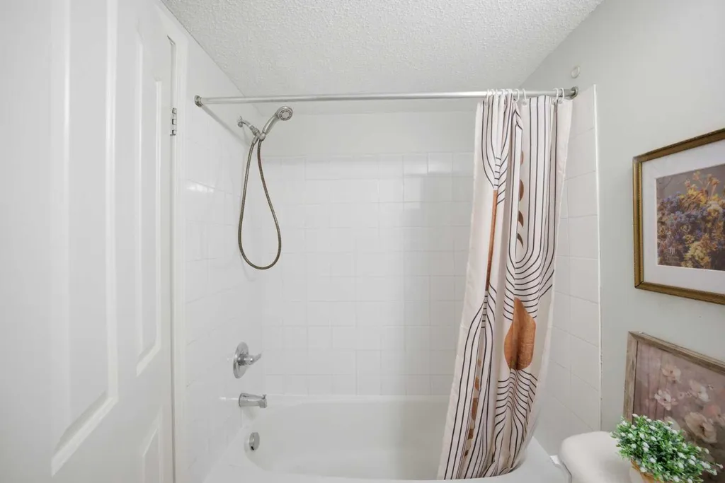 60 Panatella Street NW Calgary AB T3K 0M4