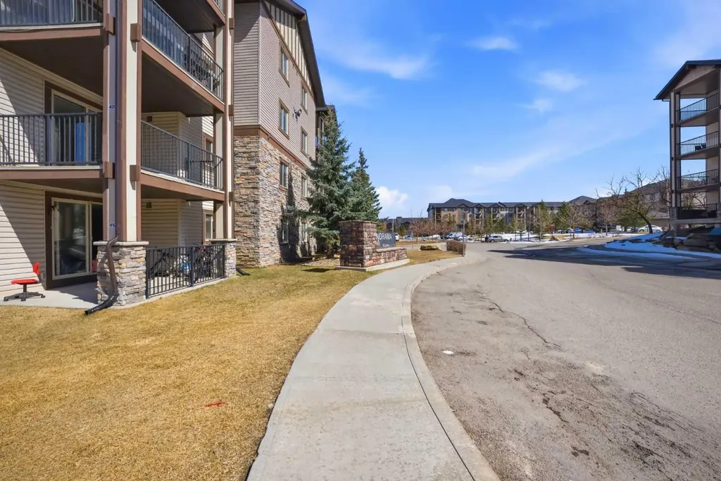 60 Panatella Street NW Calgary AB T3K 0M4