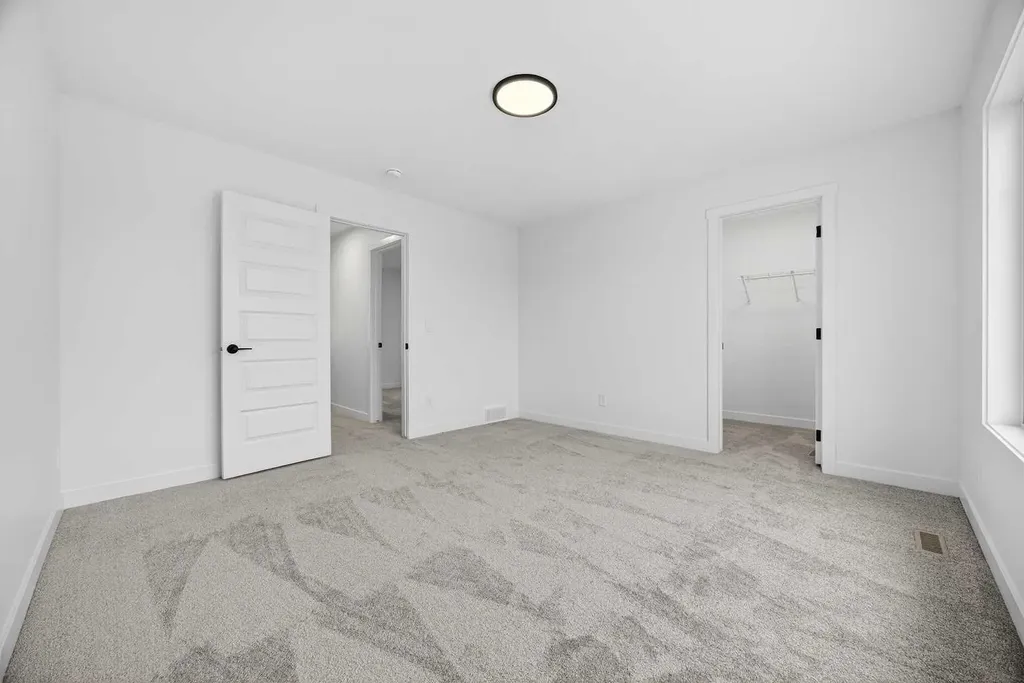 214 Bayview Park SW Airdrie AB T4B 4G2