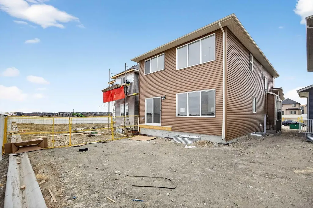 214 Bayview Park SW Airdrie AB T4B 4G2