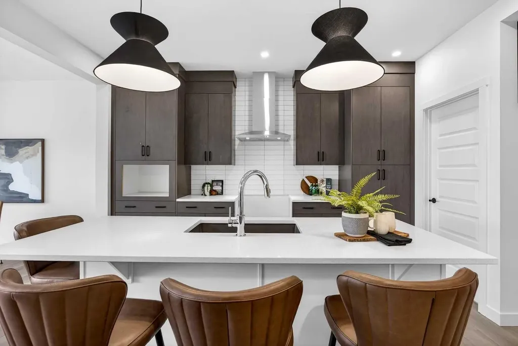 214 Bayview Park SW Airdrie AB T4B 4G2