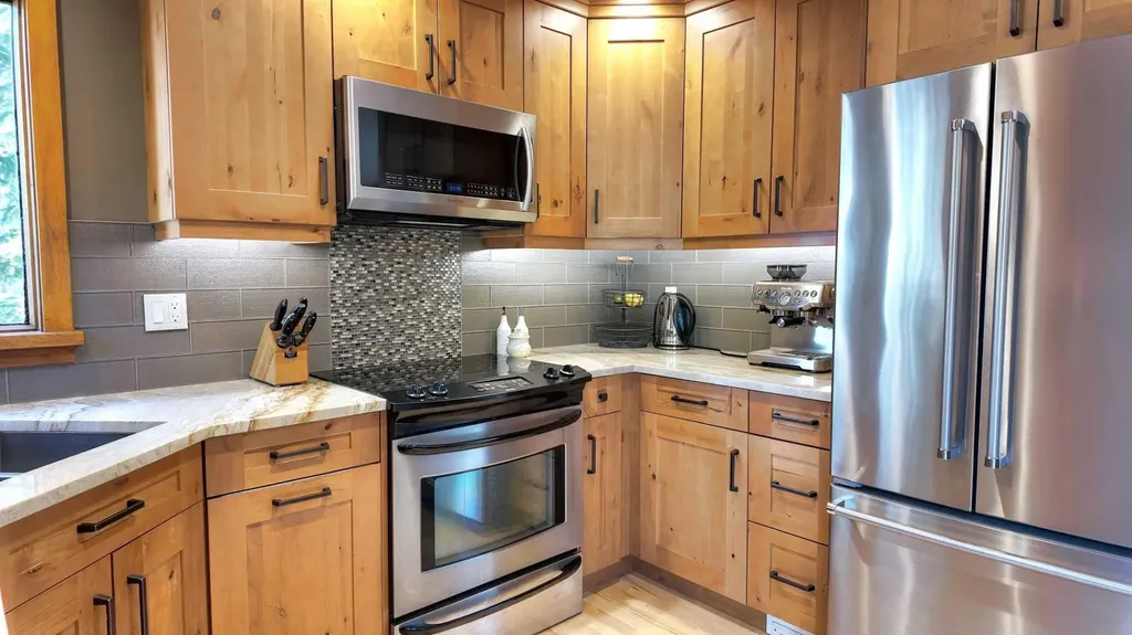 226 Lady Macdonald Drive Canmore AB T1W1H3