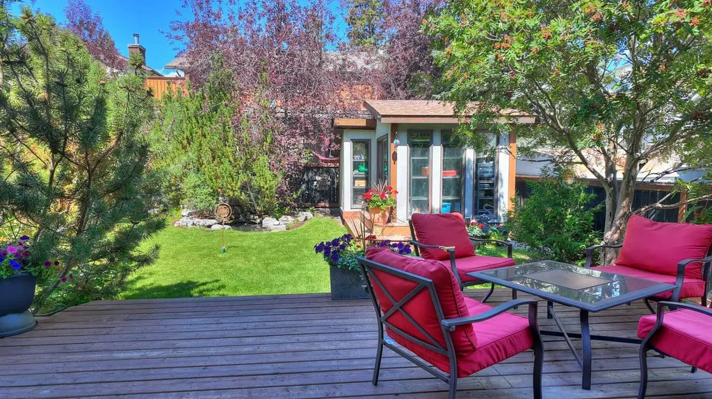 226 Lady Macdonald Drive Canmore AB T1W1H3