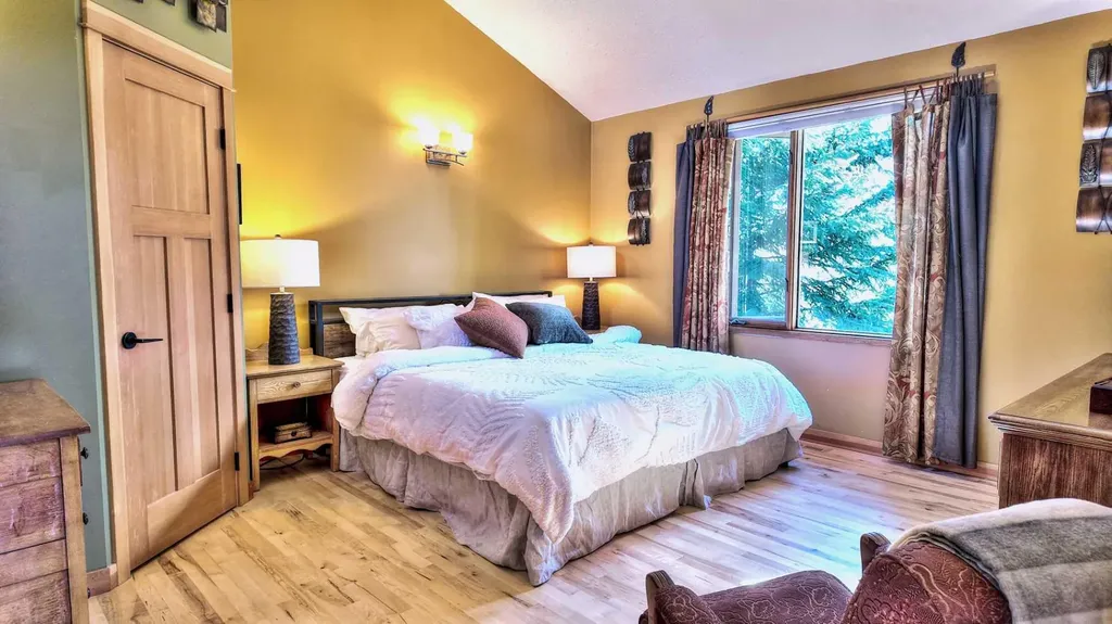 226 Lady Macdonald Drive Canmore AB T1W1H3