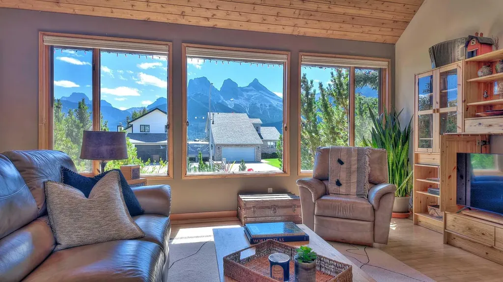 226 Lady Macdonald Drive Canmore AB T1W1H3