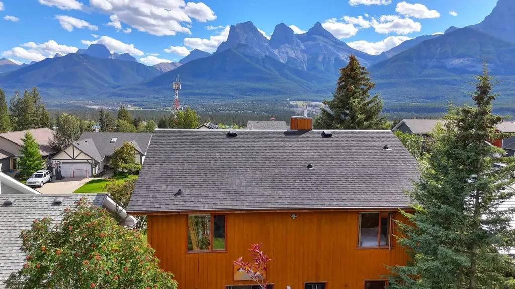 226 Lady Macdonald Drive Canmore AB T1W1H3