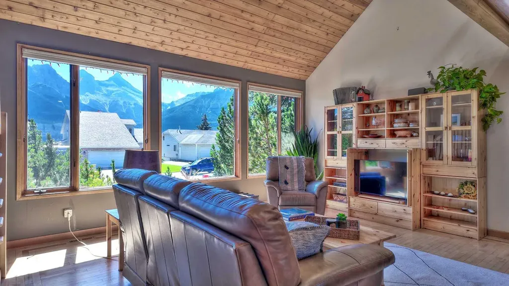 226 Lady Macdonald Drive Canmore AB T1W1H3