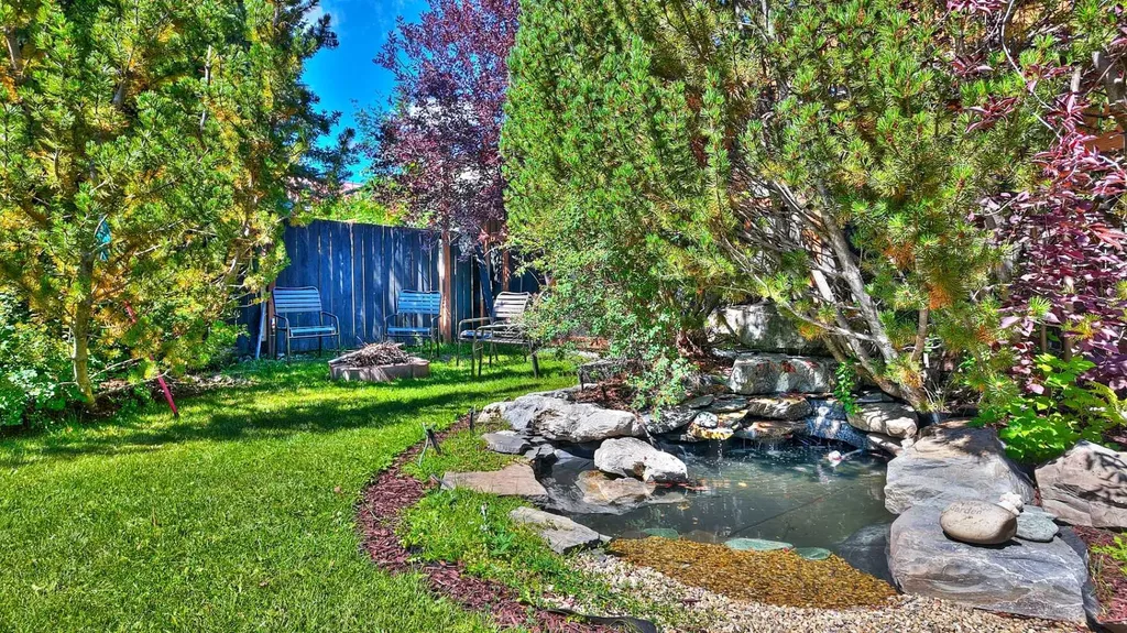 226 Lady Macdonald Drive Canmore AB T1W1H3