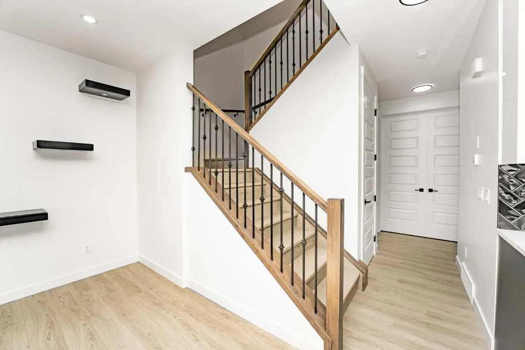 182 Lakewood Crescent Strathmore AB T0J 1Y0