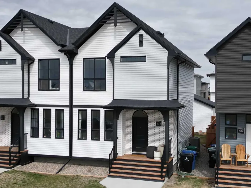 633 Blackwolf Boulevard N Lethbridge AB T1H7H7