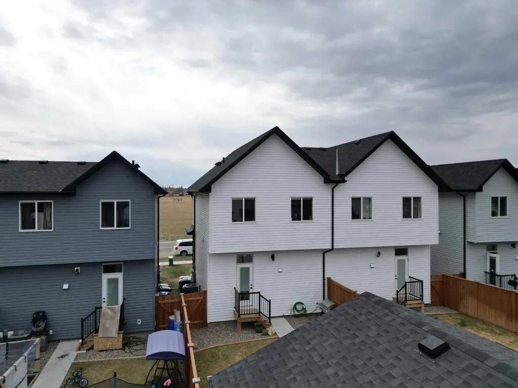 633 Blackwolf Boulevard N Lethbridge AB T1H7H7
