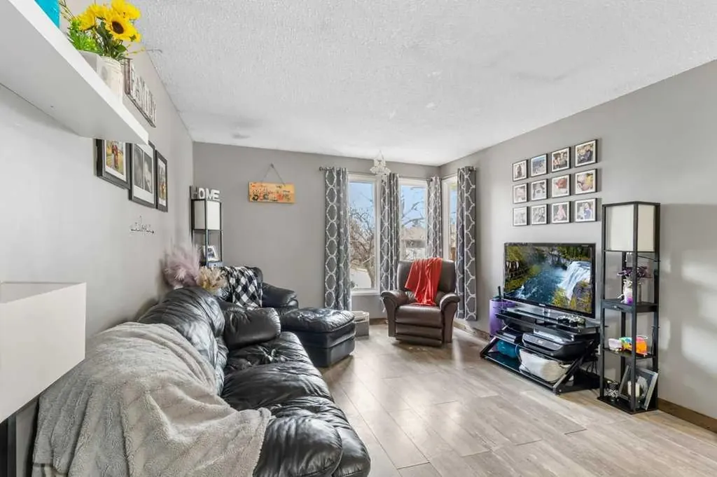 10 Chappel Drive Red Deer AB T4P 2R8