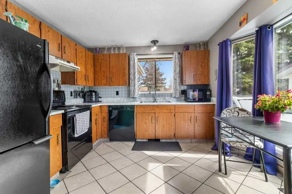 10 Chappel Drive Red Deer AB T4P 2R8
