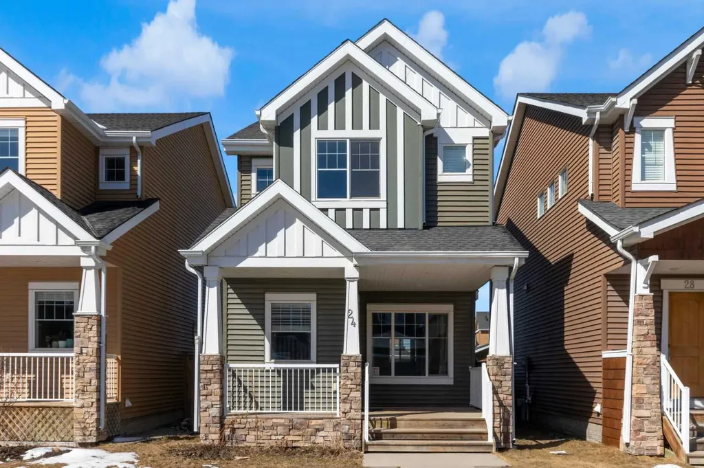 24 Royal Birch Park NW Calgary AB T3G 0B8