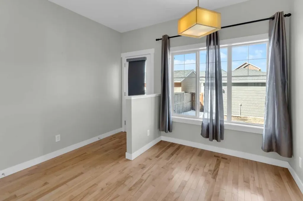 24 Royal Birch Park NW Calgary AB T3G 0B8