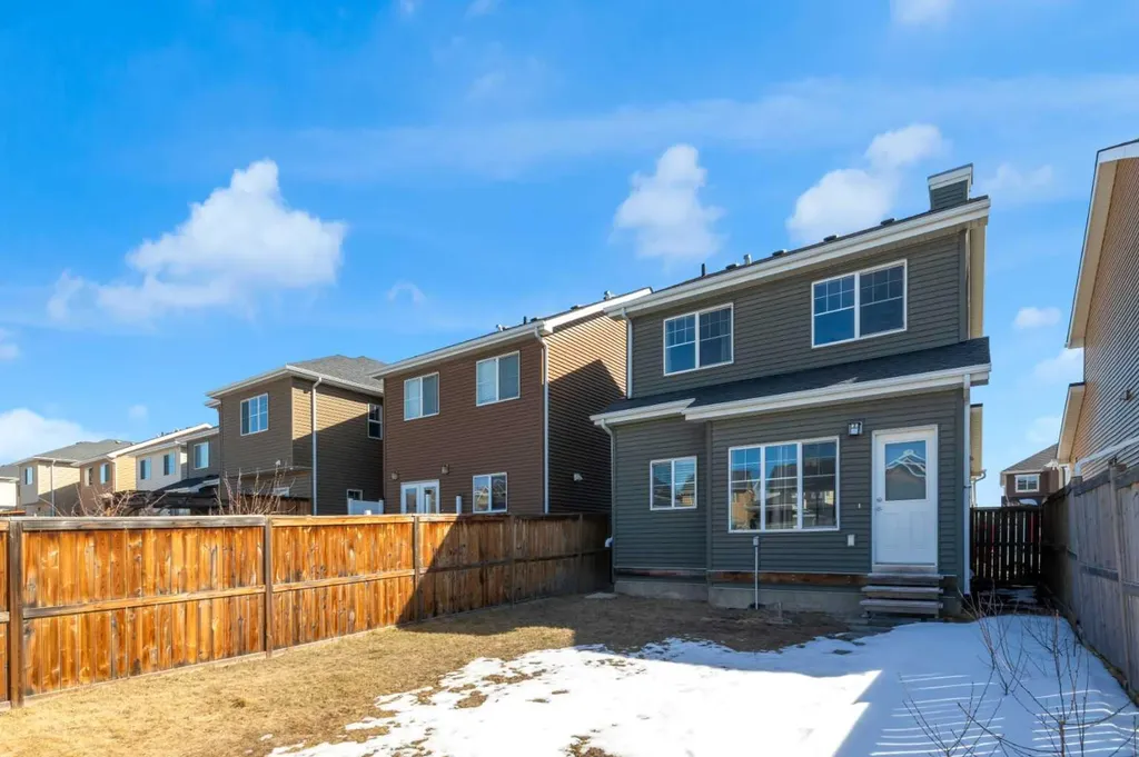 24 Royal Birch Park NW Calgary AB T3G 0B8