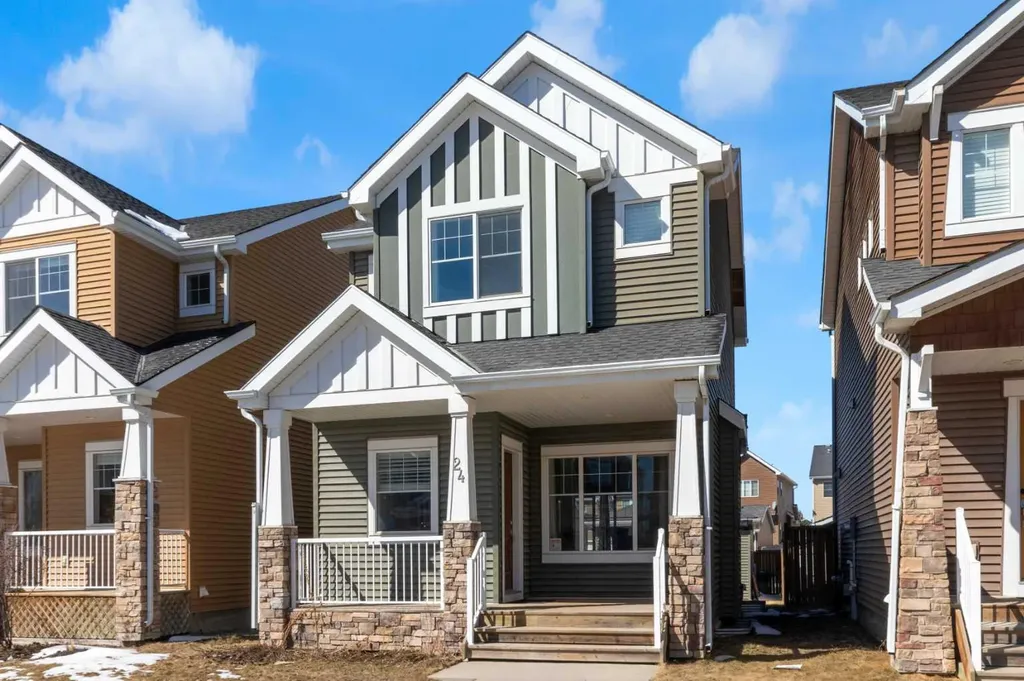 24 Royal Birch Park NW Calgary AB T3G 0B8
