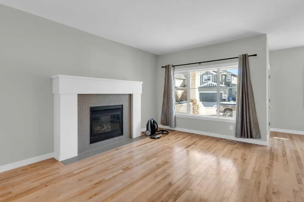 24 Royal Birch Park NW Calgary AB T3G 0B8