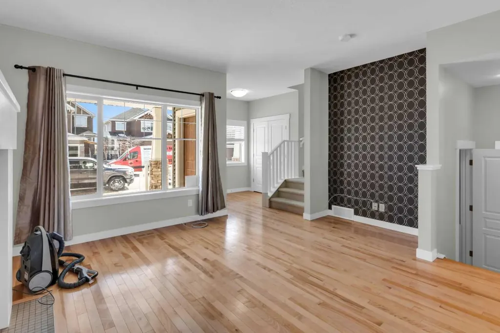 24 Royal Birch Park NW Calgary AB T3G 0B8