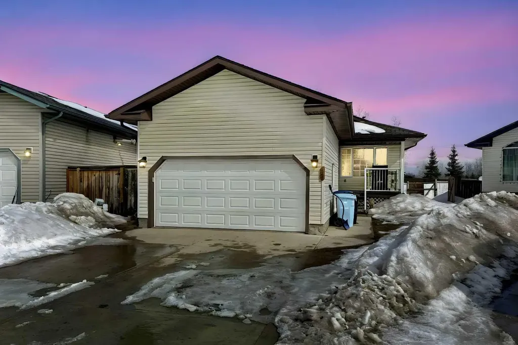 196 Shetland Garden Fort Mcmurray AB T9H 5M5