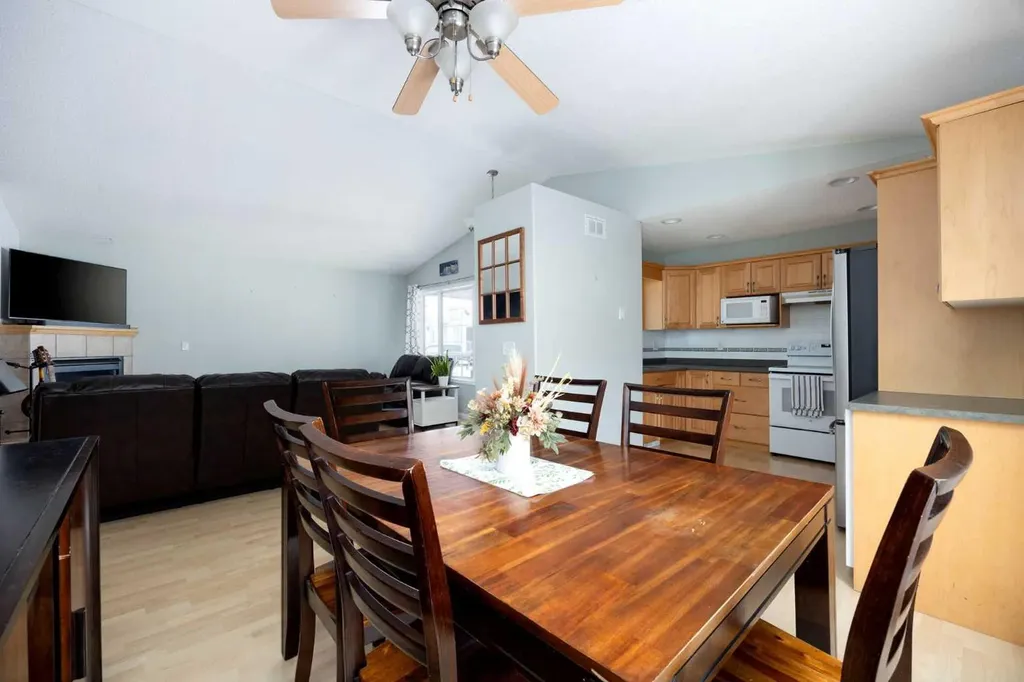 196 Shetland Garden Fort Mcmurray AB T9H 5M5