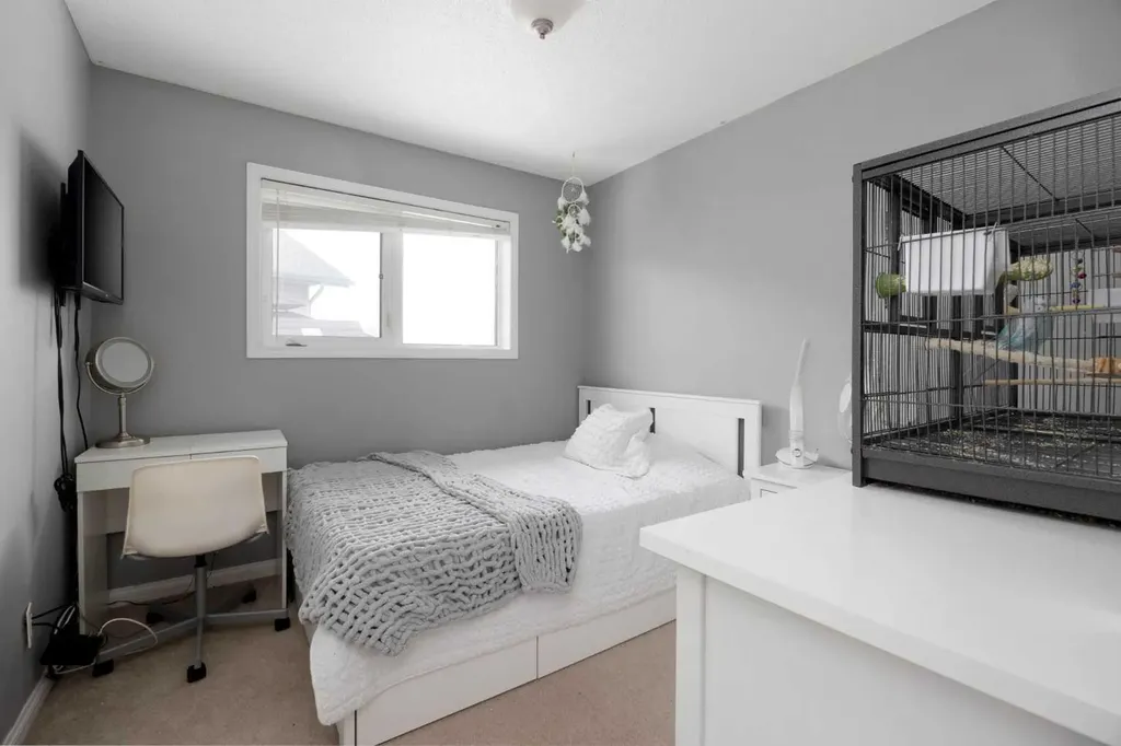 196 Shetland Garden Fort Mcmurray AB T9H 5M5